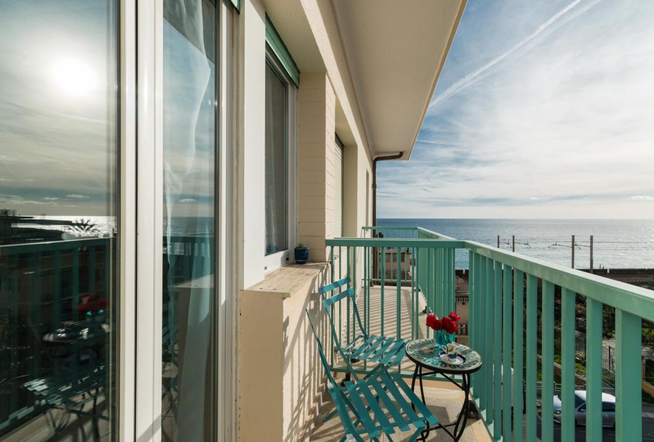 Casa Acqua Marina - 1 Min From The Sea, Wi-Fi & Air Conditioning, Sea View Balcony Bordighera Esterno foto