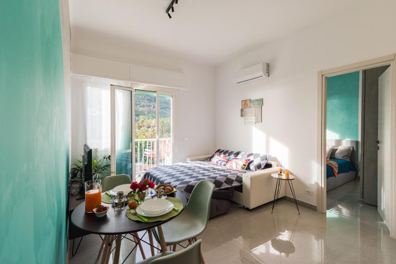 Casa Acqua Marina - 1 Min From The Sea, Wi-Fi & Air Conditioning, Sea View Balcony Bordighera Esterno foto